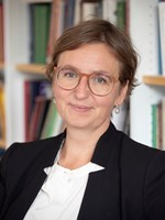 Emily Holmes, professor foto M.W..jpg